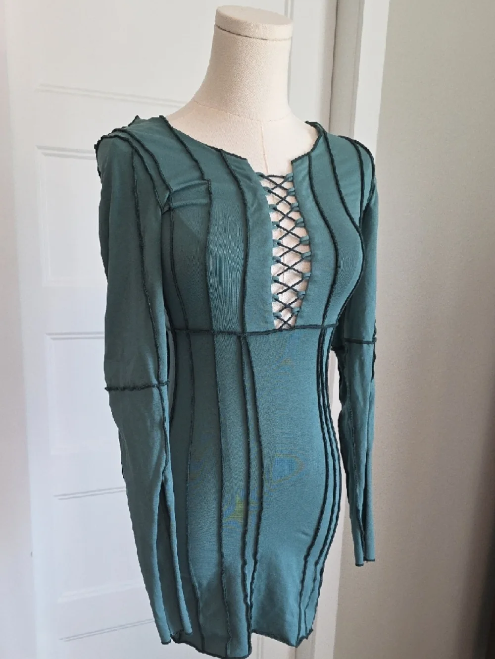 Long-Sleeve Teal Lace-Up Bodycon Dress - Picture 2 of 4
